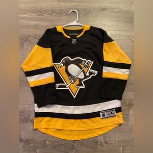 Gently Used NHL Penguins Jersey Size Youth L/XL
